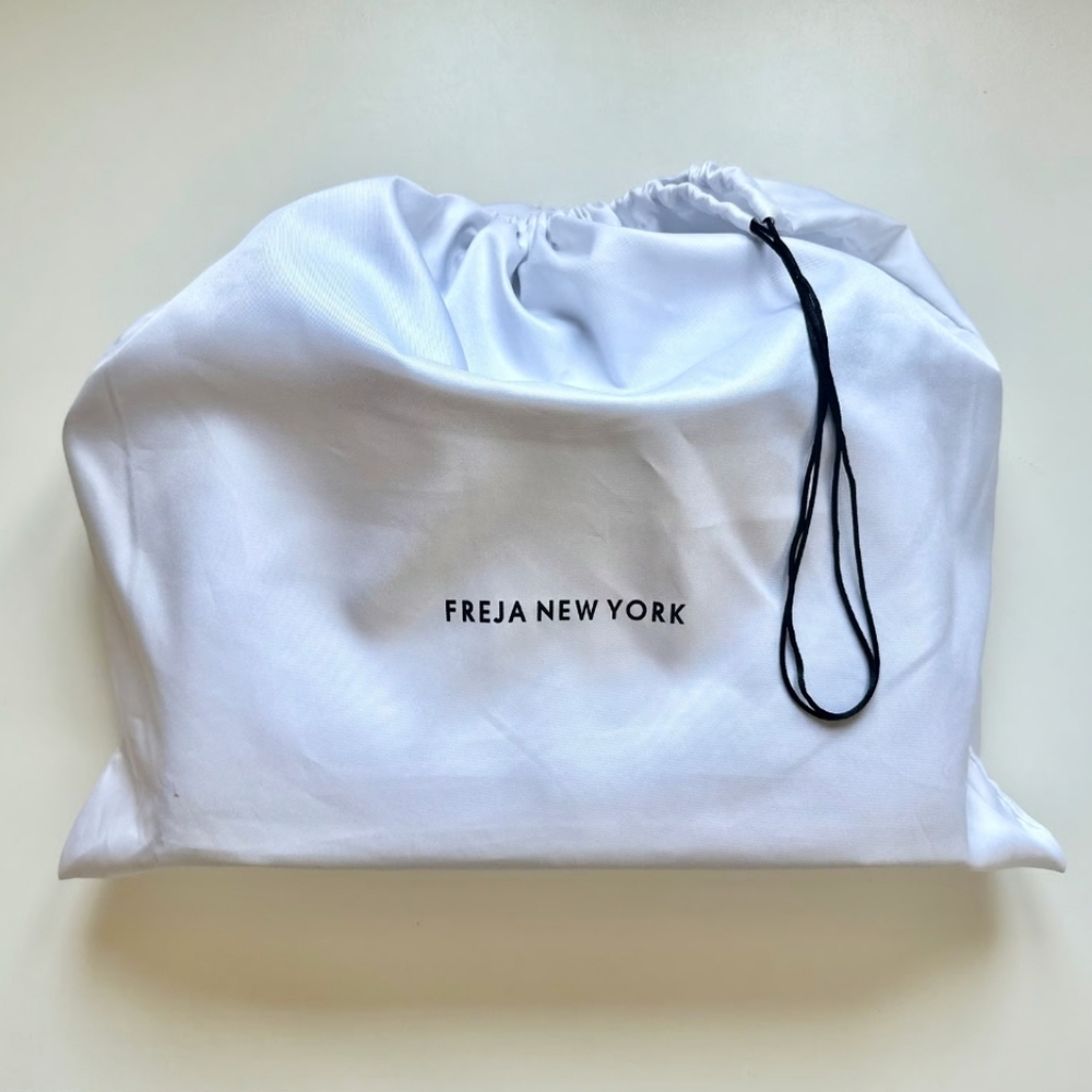 ISO - Freja New York Dust Bag Any Color - DO NOT BUY